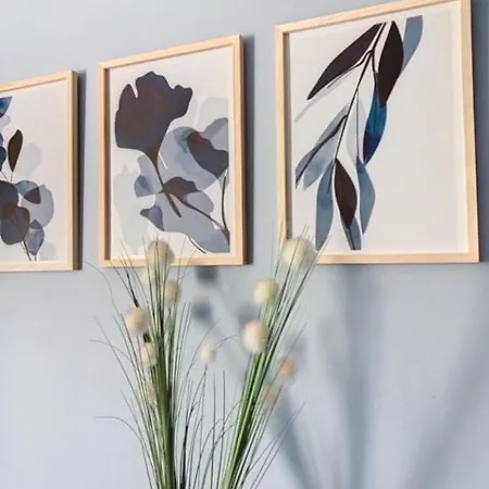 Bel En Bord De Avec Piscine Lagon Et Jardin, En Résidence Sécuriséee Appartement