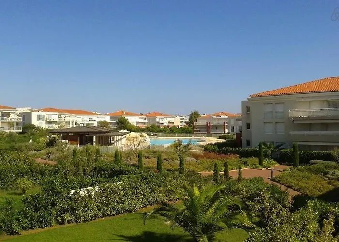 Bel En Bord De Avec Piscine Lagon Et Jardin, En Securisee * Antibes