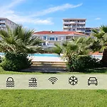 Bel En Bord De Avec Piscine Lagon Et Jardin, En Securisee Apartment *