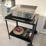 Bel En Bord De Avec Piscine Lagon Et Jardin, En Securisee *