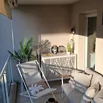 Bel En Bord De Avec Piscine Lagon Et Jardin, En Securisee Διαμέρισμα Αντίμπ