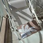 Bel En Bord De Avec Piscine Lagon Et Jardin, En Securisee * Αντίμπ