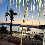 Διαμέρισμα Bel En Bord De Avec Piscine Lagon Et Jardin, En Securisee Αντίμπ