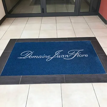 Bel En Bord De Avec Piscine Lagon Et Jardin, En Securisee 아파트 *