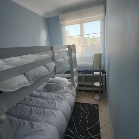 아파트 Bel En Bord De Avec Piscine Lagon Et Jardin, En Securisee 앙티브