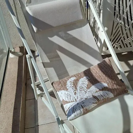 Bel En Bord De Avec Piscine Lagon Et Jardin, En Securisee * אנטיב