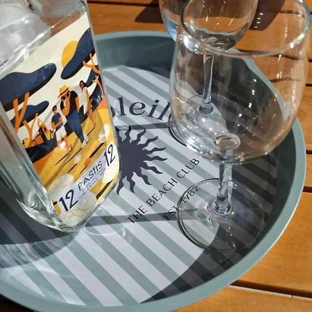 Bel En Bord De Avec Piscine Lagon Et Jardin, En Securisee אנטיב
