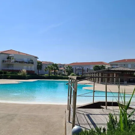 Bel En Bord De Avec Piscine Lagon Et Jardin, En Résidence Sécuriséee * Antibes
