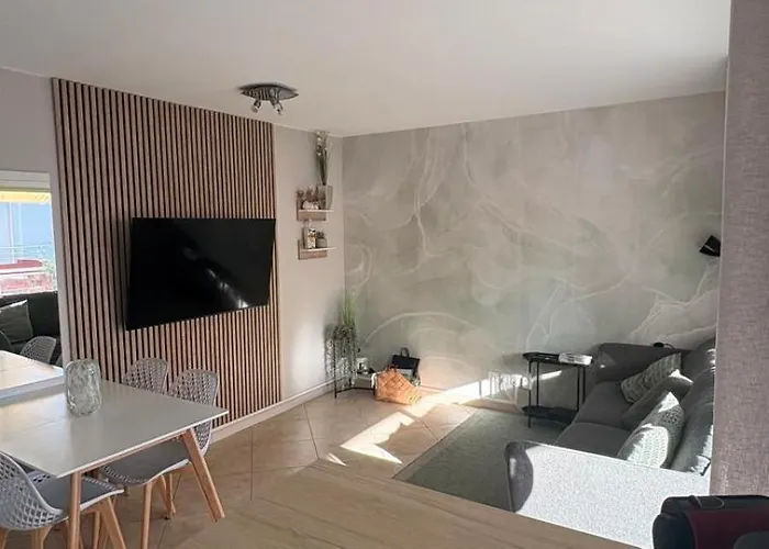 Apartment Bel En Bord De Avec Piscine Lagon Et Jardin, En Securisee